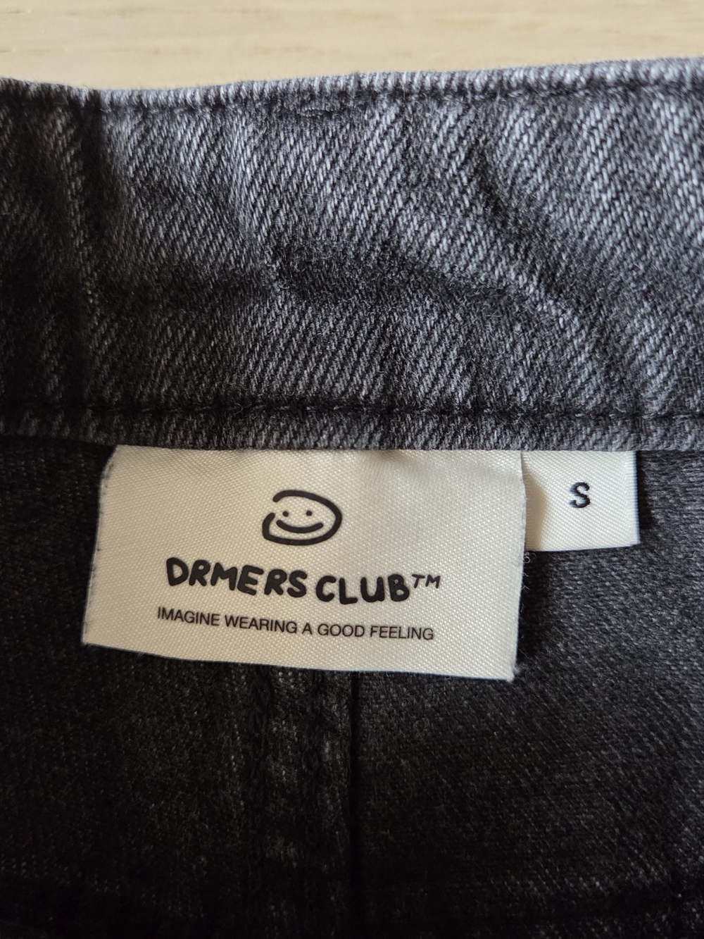 Drmers club baggy jeans in black - Picture 4 of 10